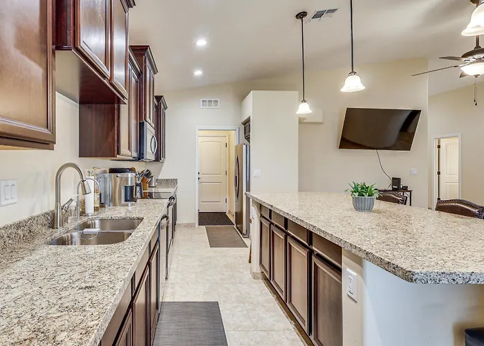 Family Haven 4 Mi To Havasu & London Bridge! Lake Havasu City